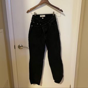 abercrombie cross waist curve love dad jean - us25/0 - $80